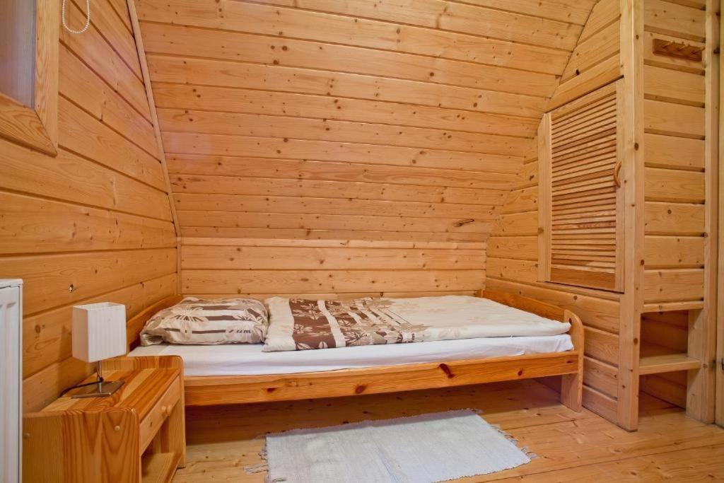 Domek W Krynicy Z Sauna クリニツァ・ズドルイ エクステリア 写真